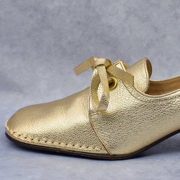 Women's Vintage Jacqueline Gold "Meridith" Textured Leather Square Toe Pumps - Picture 3 of 10